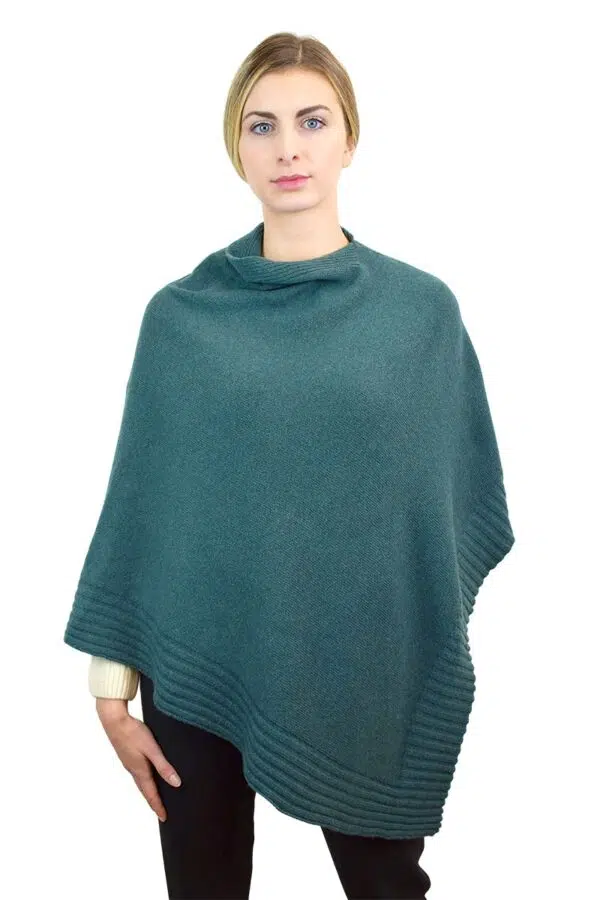poncho verde in cashmere da donna